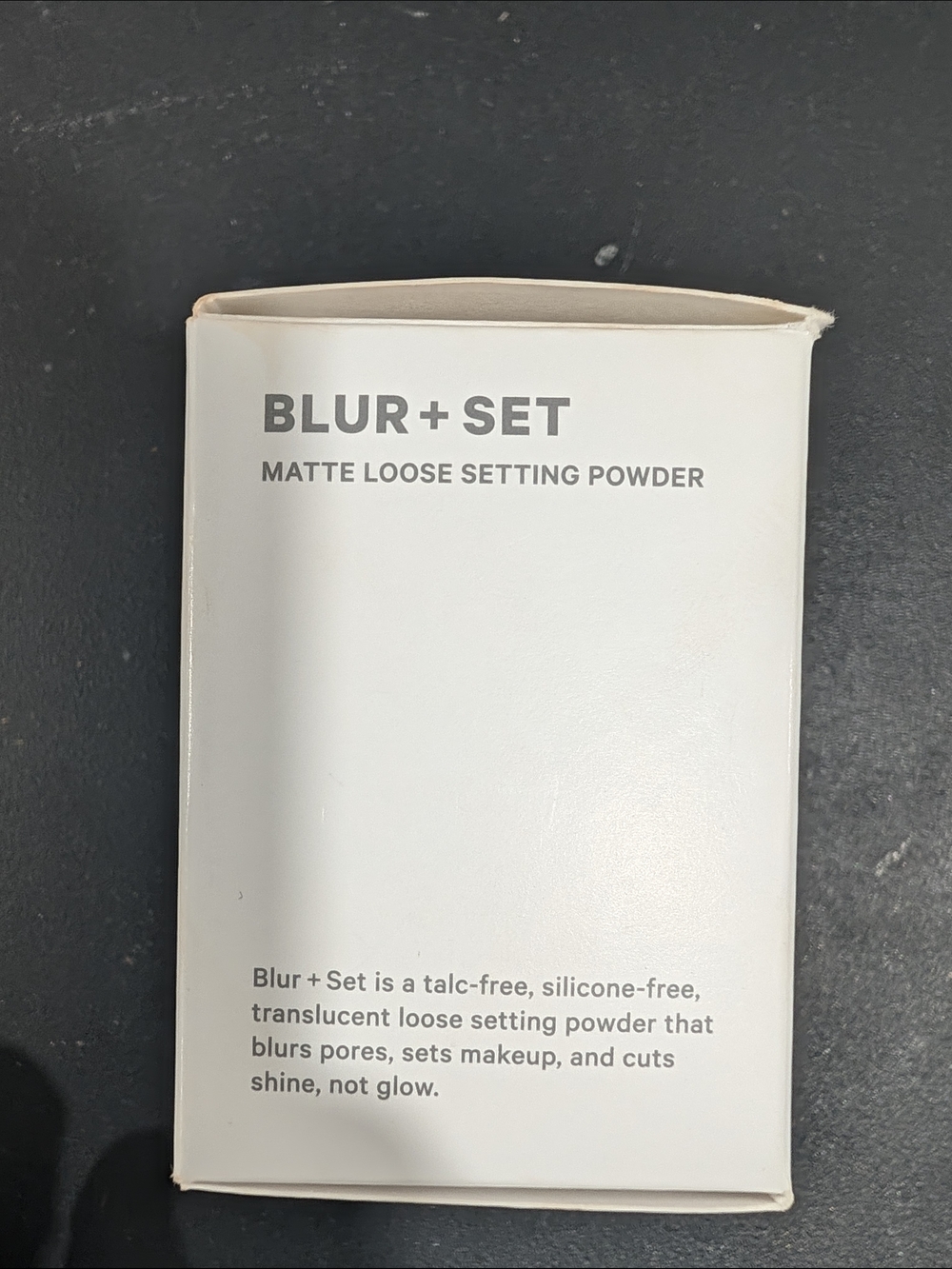 Milk Makeup Setting Powder - Translucent Deep - Picture 3 of 3